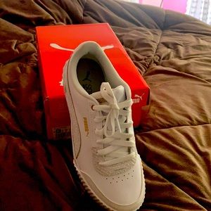 New in box Puma Carina Lift L Snake Tennis shoes